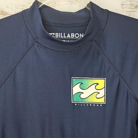 Billabong Swim Shirt UVA UVB 50+ UPF Protection Size XL - Picture 3 of 5